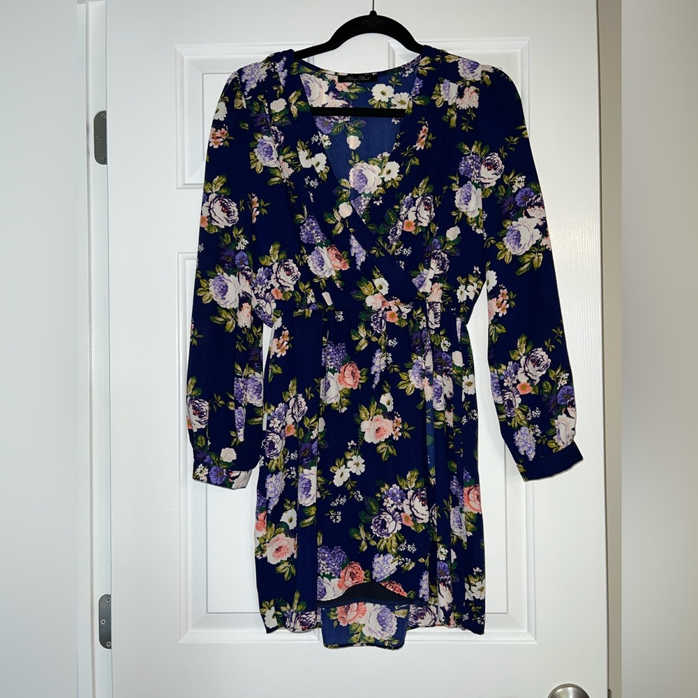 Long sleeve floral print dress size Medium
